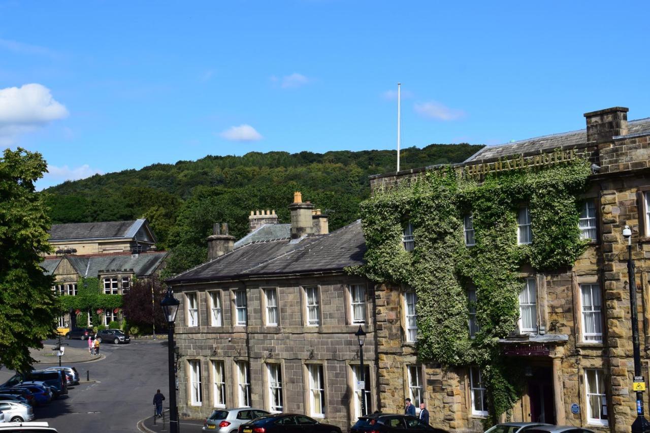 The Buxton Retreat A Luxurious 3-Storey Townhouse With Four Poster Bed And Double Jacuzzi Bath" Kültér fotó